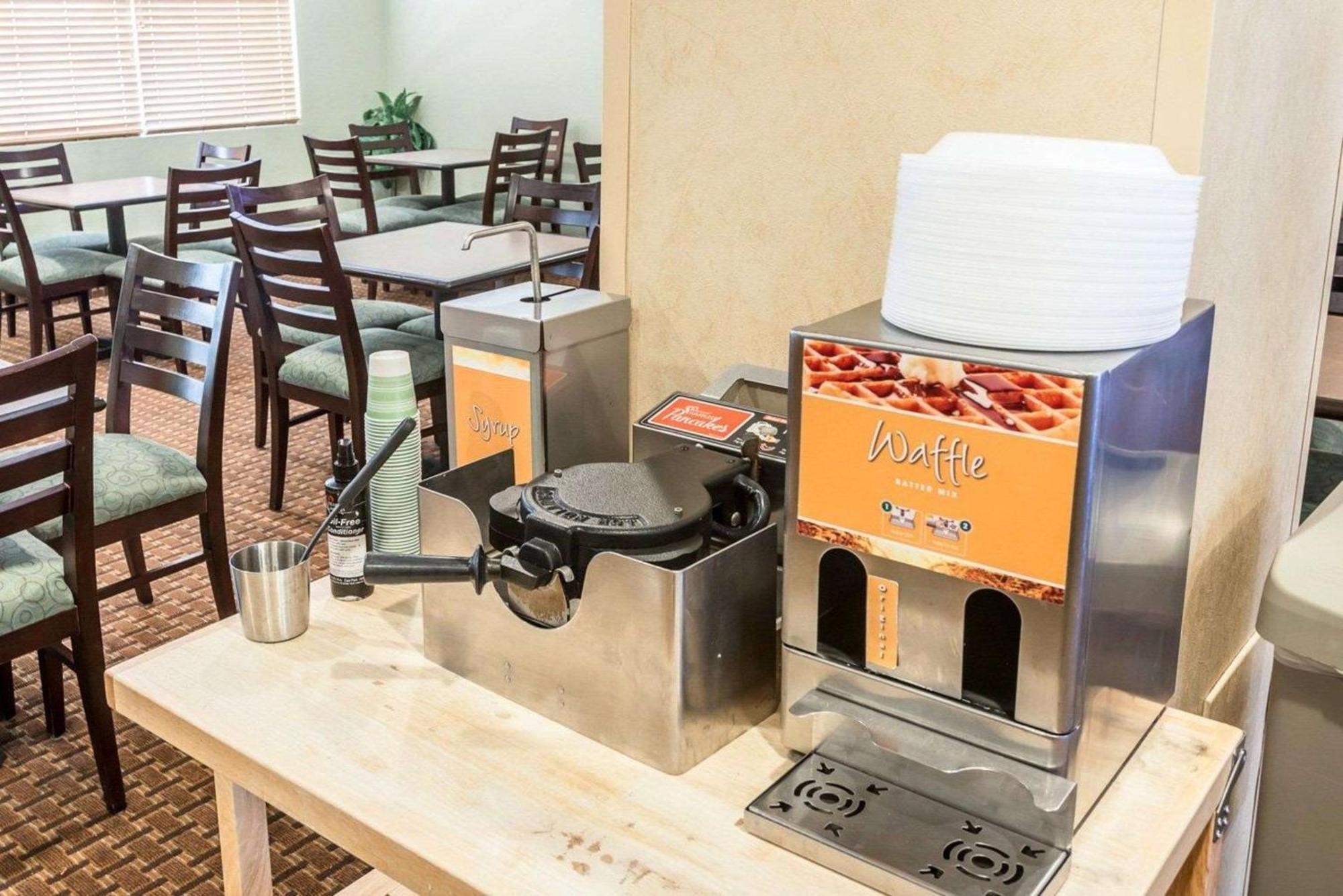 Quality Inn & Suites Denver International Airport Luaran gambar