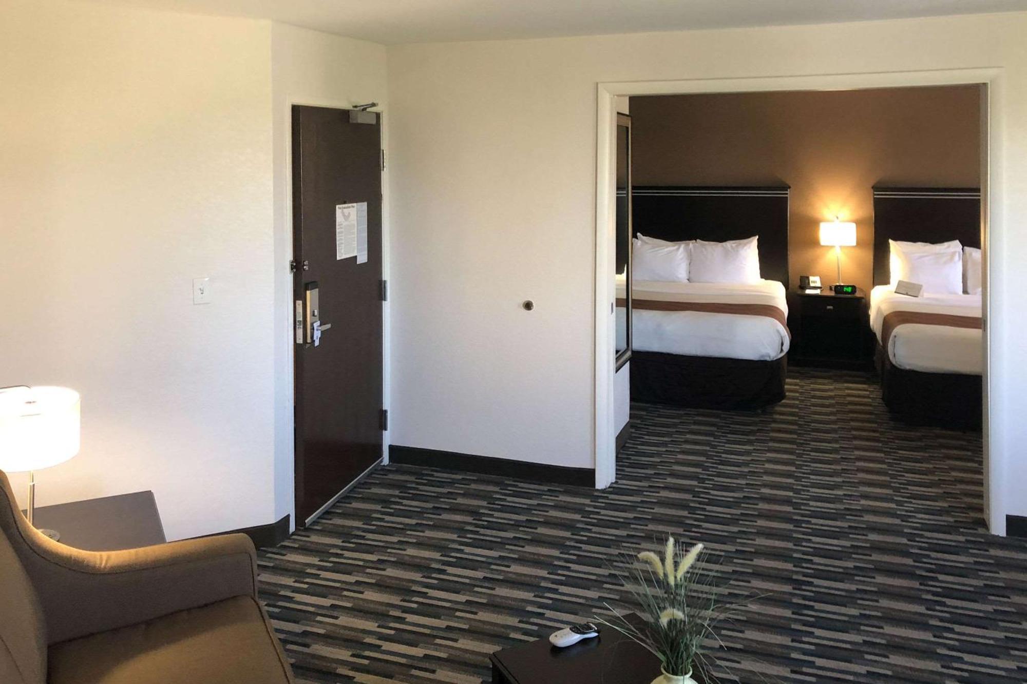 Quality Inn & Suites Denver International Airport Luaran gambar