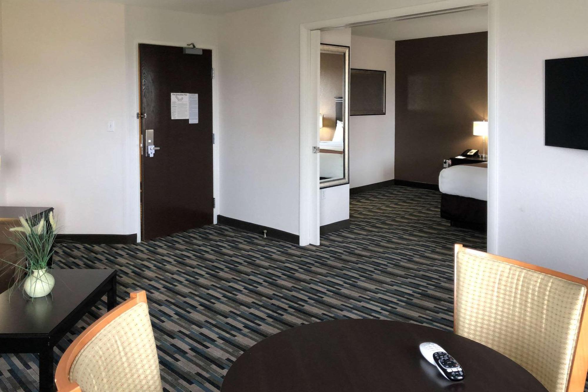 Quality Inn & Suites Denver International Airport Luaran gambar