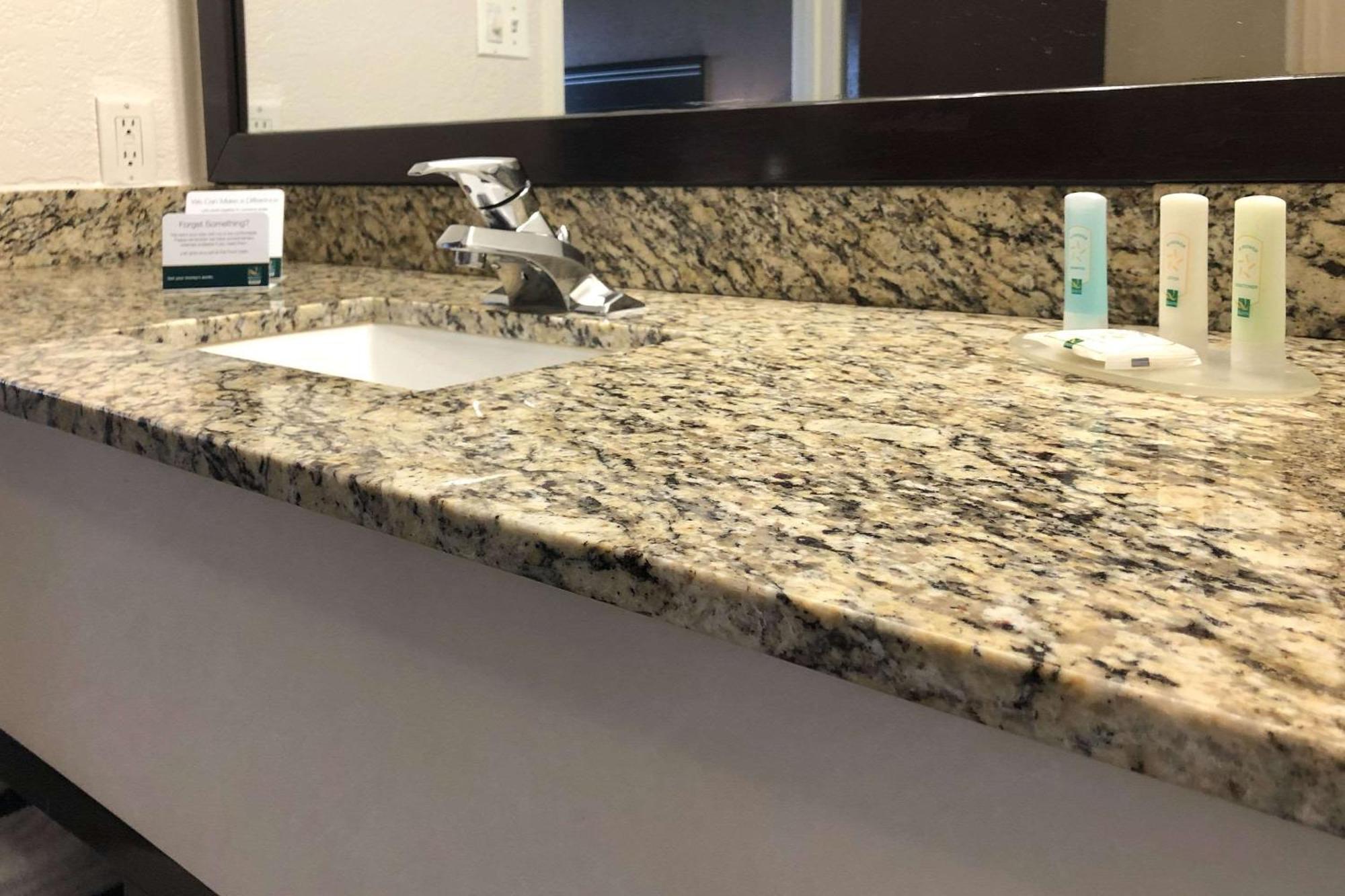 Quality Inn & Suites Denver International Airport Luaran gambar
