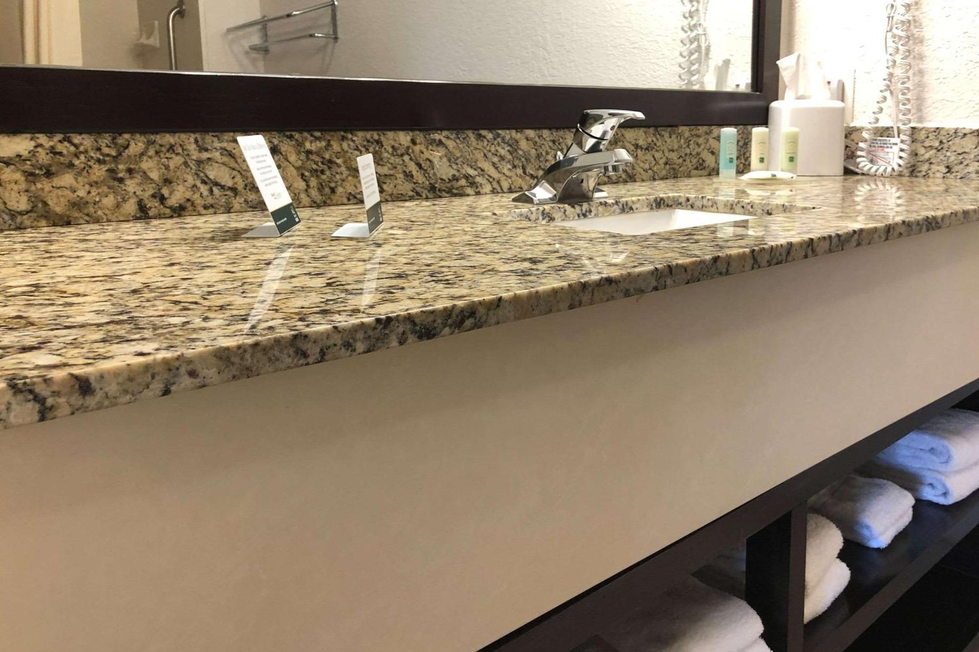 Quality Inn & Suites Denver International Airport Luaran gambar