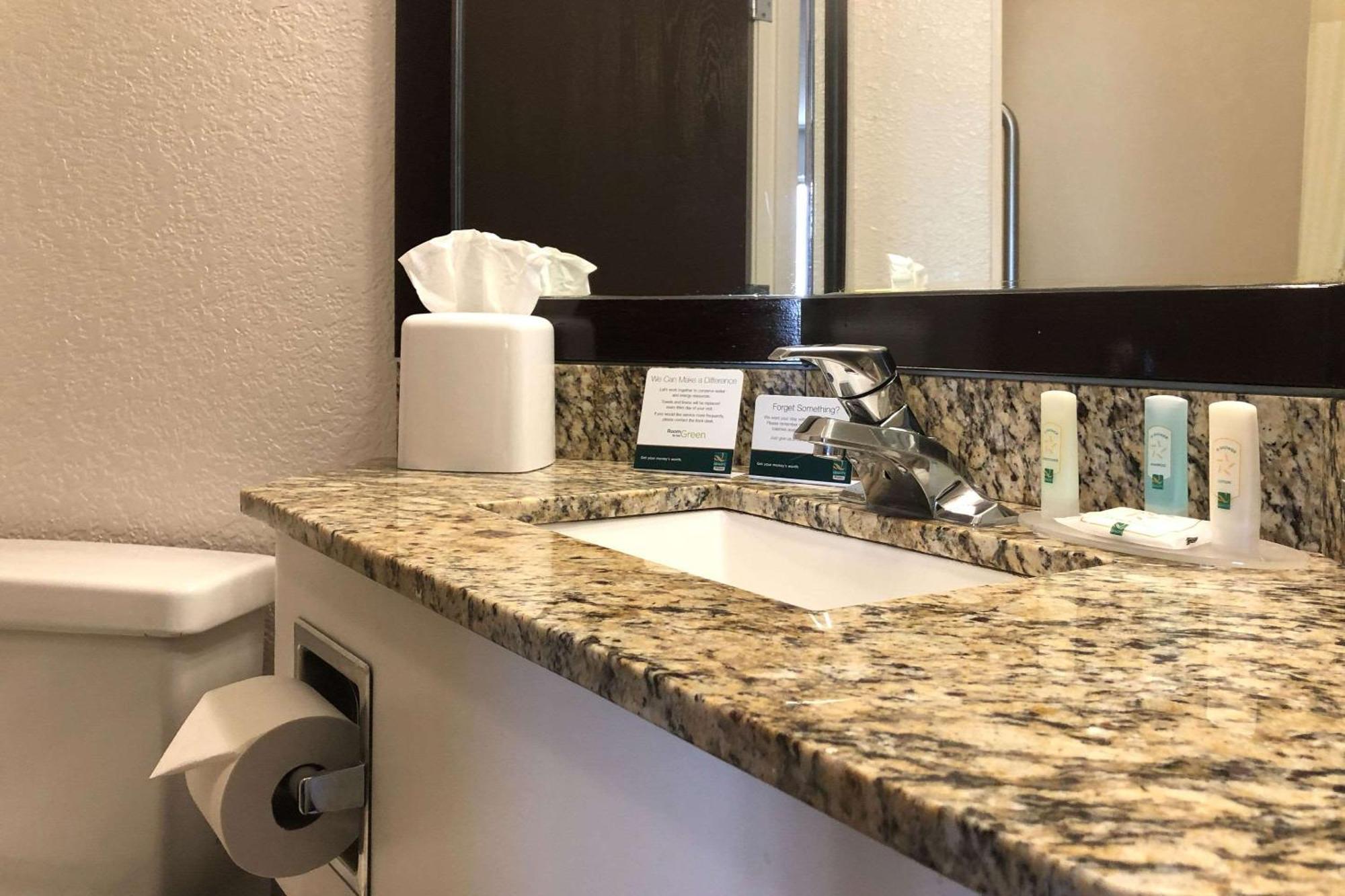 Quality Inn & Suites Denver International Airport Luaran gambar